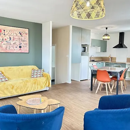 Apartamento Appartement 2 Chambres - 6 Personnes - Centre De Parthenay - Garage Et Wifi